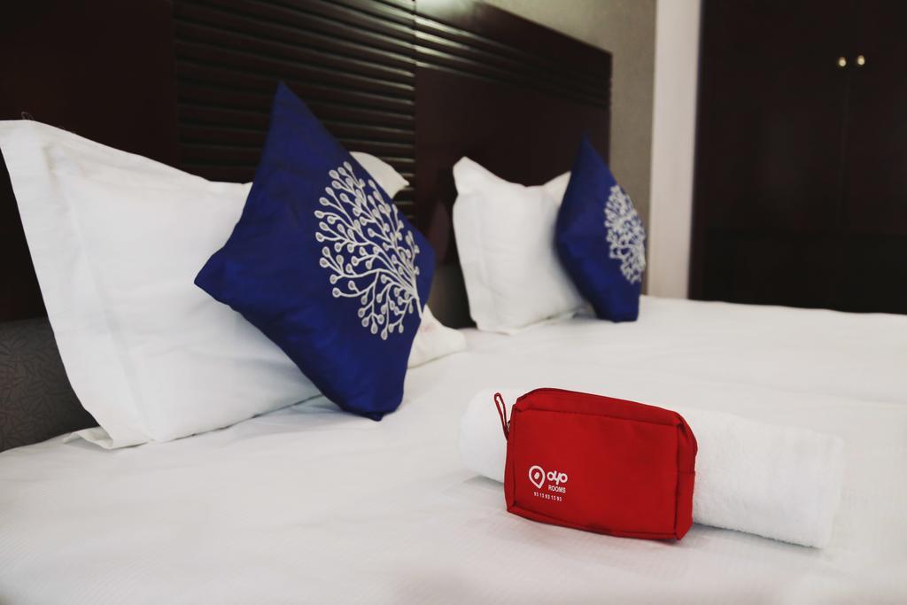 Oyo 710 Hotel Kshitij Pune Eksteriør billede